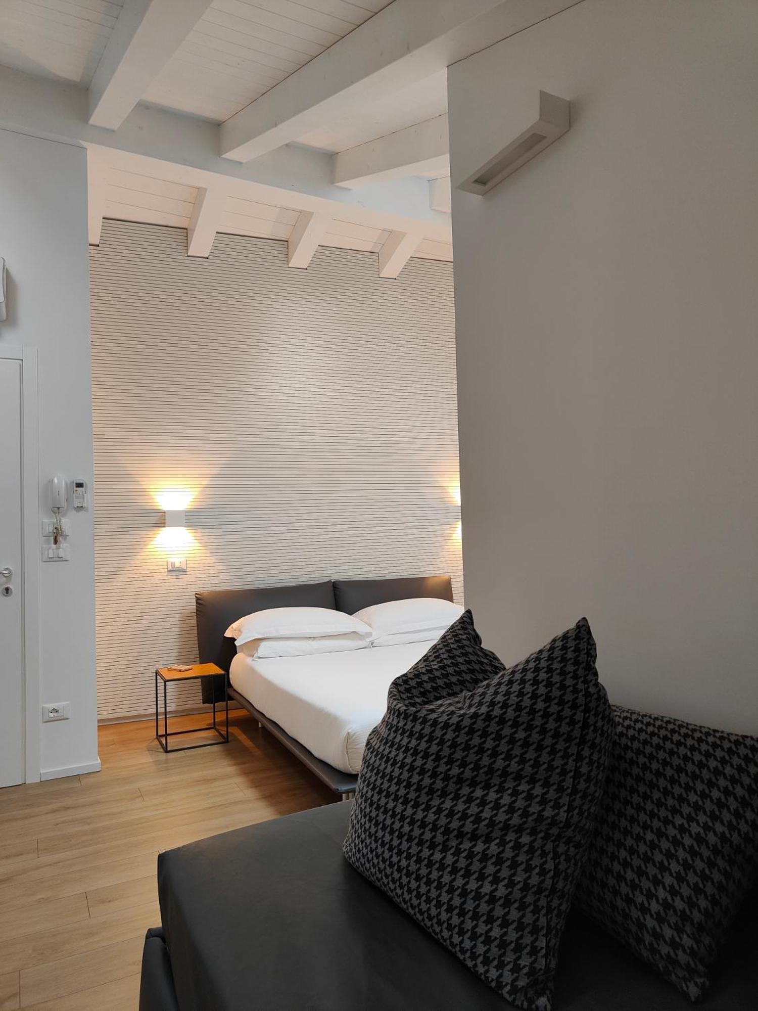 Borgo Di Ponte Holiday Apartments & Rooms Чивидале-дель-Фриули Экстерьер фото